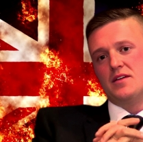 Tommy Robinson: “The British Public Is Ready for a Revolution” photo