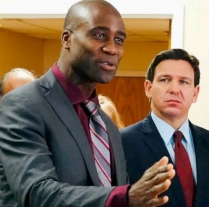 Florida ENDS ALL vaccine mandates photo