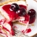Kremast cheesecake brez peke