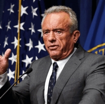 Kennedy Jr. Halts $500 Million for mRNA ‘Vaccine’ Research: “More Risks Than Benefits” photo