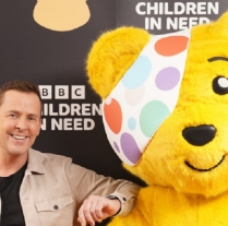 Bi-Bi-Si ponovo u skandalu: Optužbe za zlostavljanje dece protiv poznatog voditelja photo